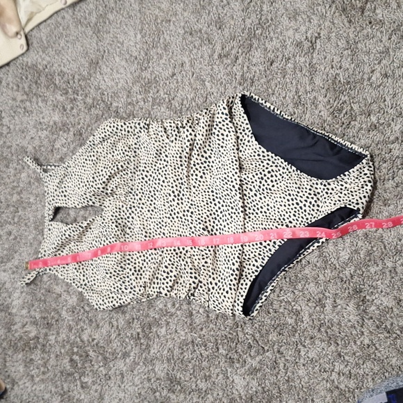 Ellen Tracy ruched keyhole one piece swimsuit - 8 - leopard print - Picture 7 of 9